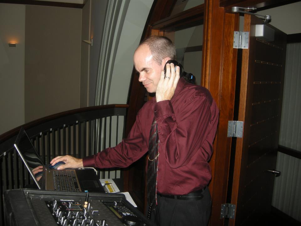 DJ Ken of North Shore Entertainment gets the party jumping!